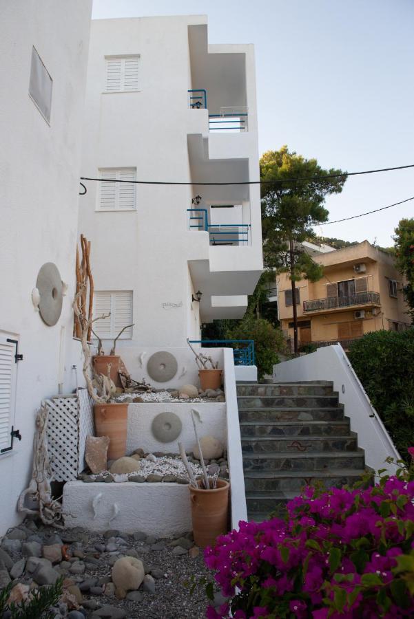 Christine Studios Poros Town Exterior photo